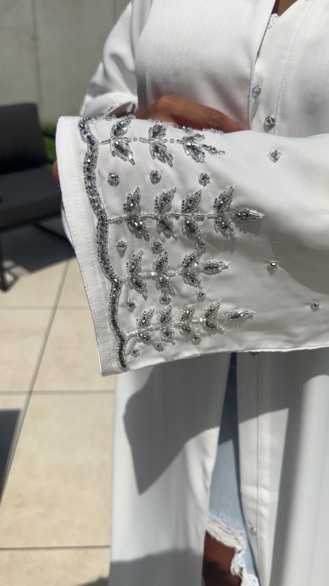 Abaya Abyad